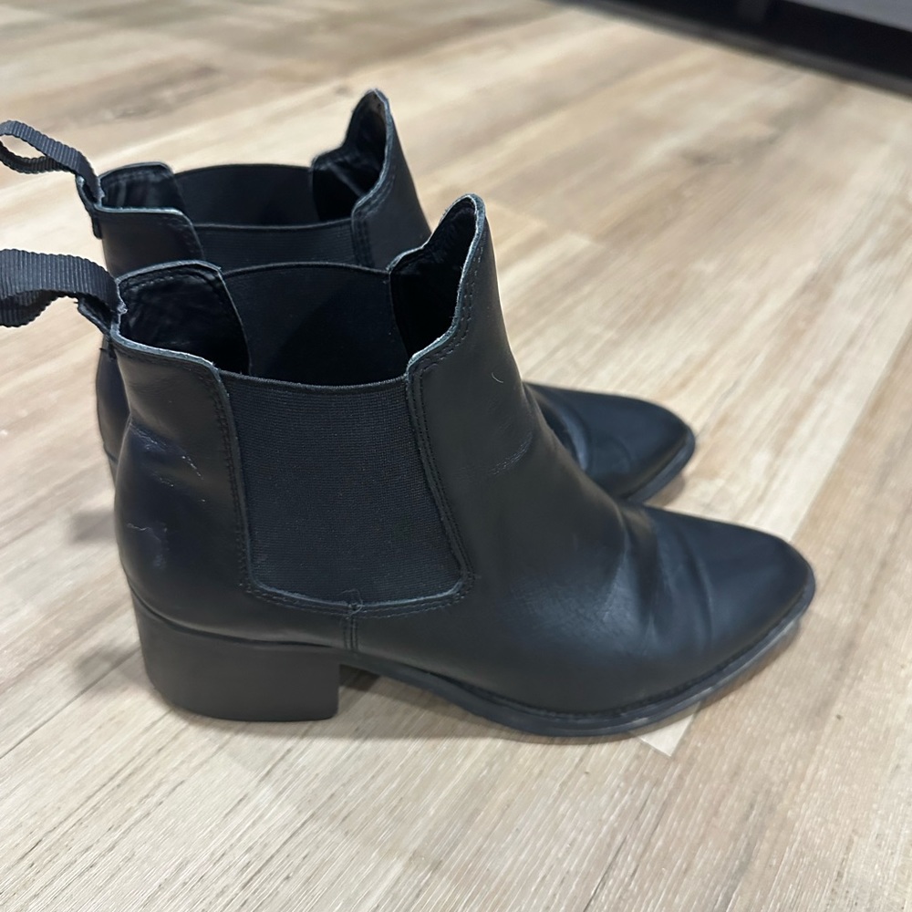 Toni Bianco leather ankle boots good condition sz 81/2